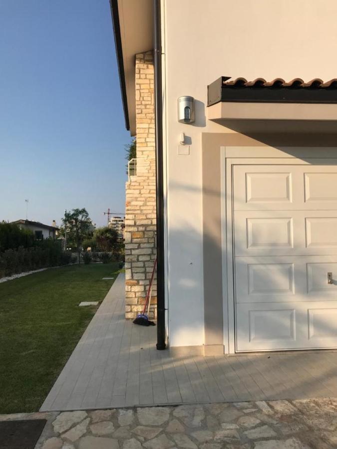 Apulia Casa E Cucina Bed & Breakfast Трани Екстериор снимка