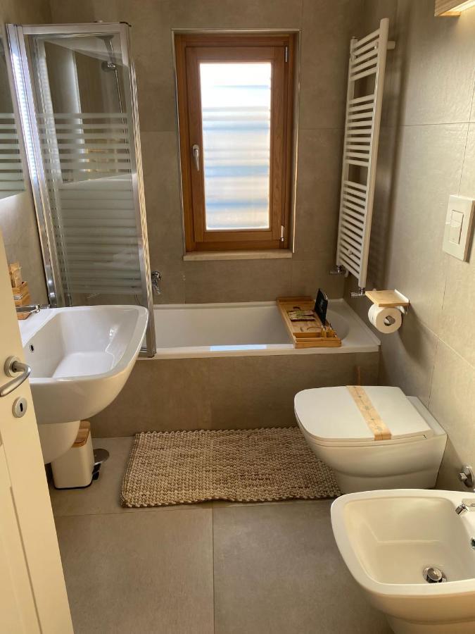 Apulia Casa E Cucina Bed & Breakfast Трани Екстериор снимка